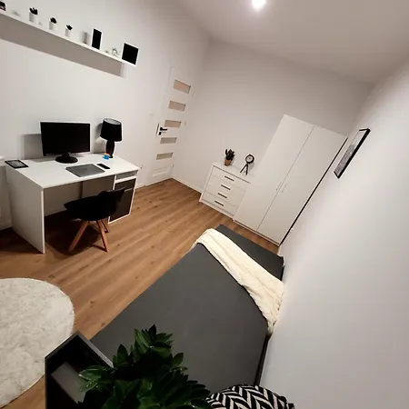 홈스테이 Pobitno Cosy *